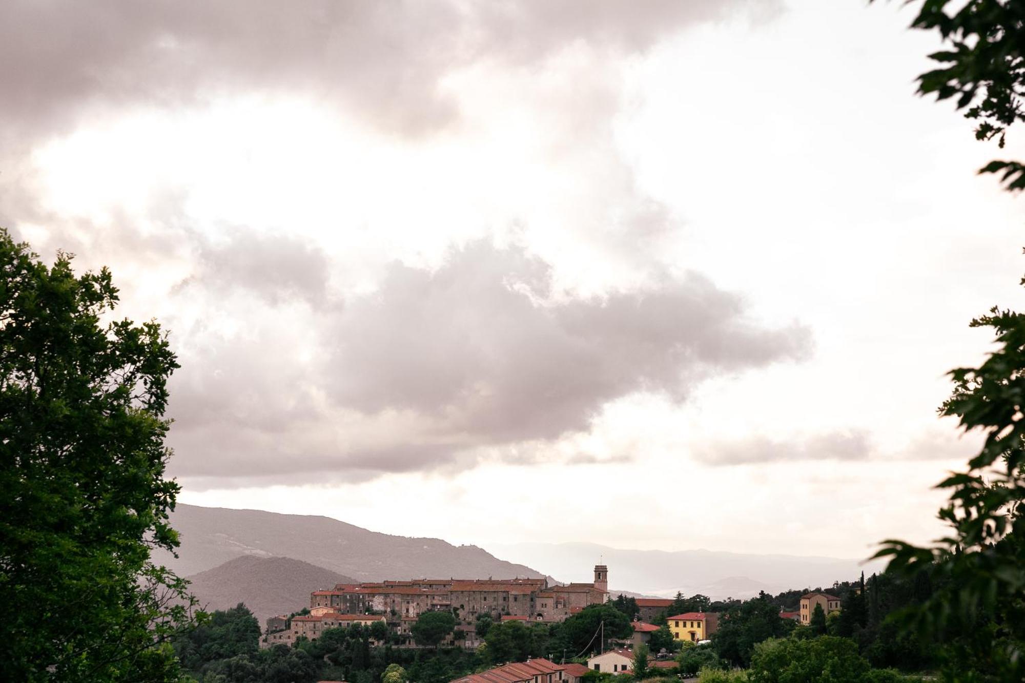 Il Cantuccio Di Monteverdi Marittimo, Borgo Di Canneto Canneto  Luaran gambar
