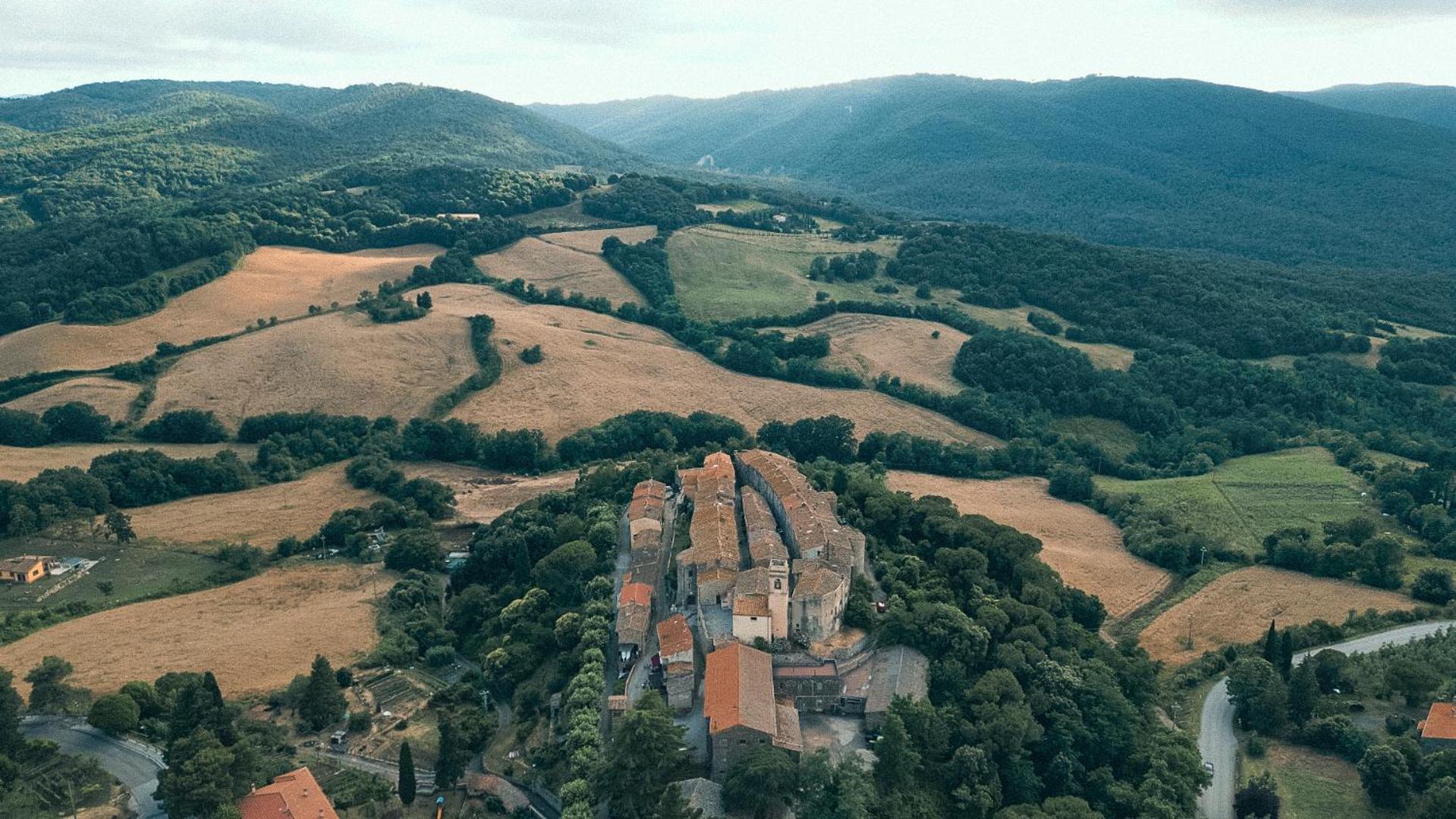 Il Cantuccio Di Monteverdi Marittimo, Borgo Di Canneto Canneto  Luaran gambar
